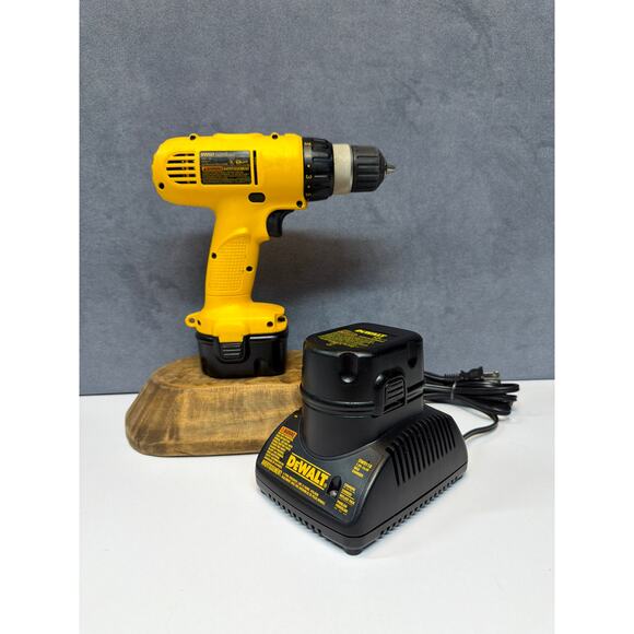 12V DeWalt 3/8 Drill Set with Charger & 2 Batteries. TESTED Works Great - Clean - Picture 2 of 7